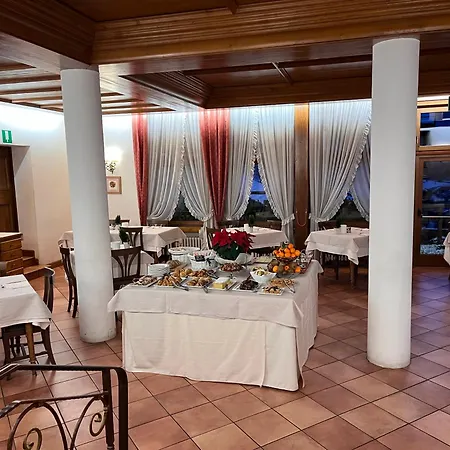 Hotel Dolomiti Sport 3*